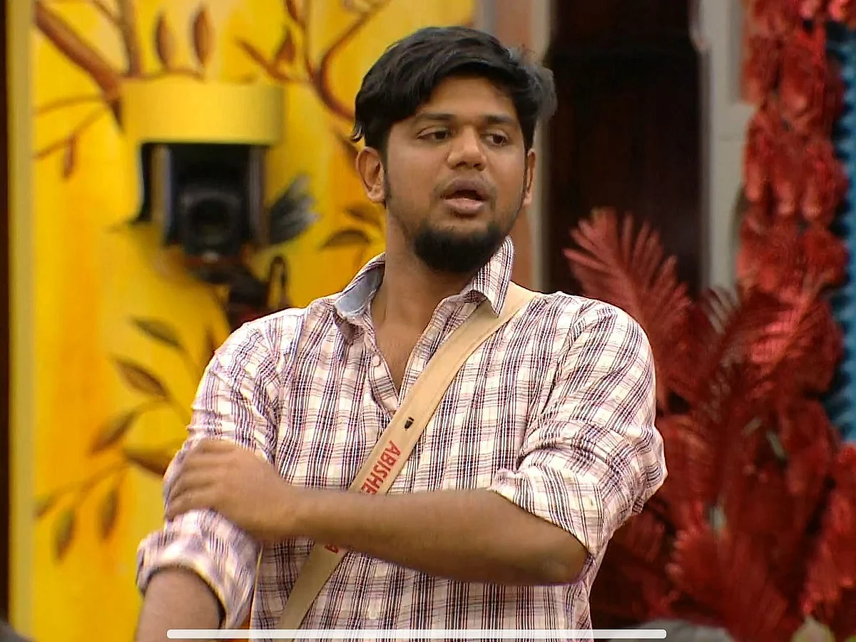 பிக் பாஸ் வைல்டு கார்ட் : ரீ-என்ட்ரி கொடுக்கும் அபிஷேக் ராஜா?! பரிசீலனையில் உள்ள மற்றொரு பிரபலம்!
