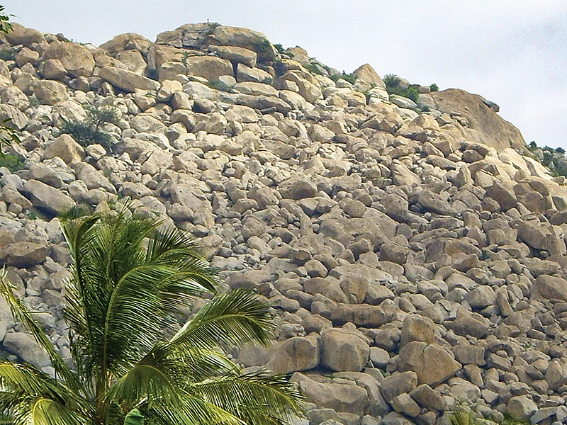 பாறைகள் - மண்ணின் ஆதிமூலம்