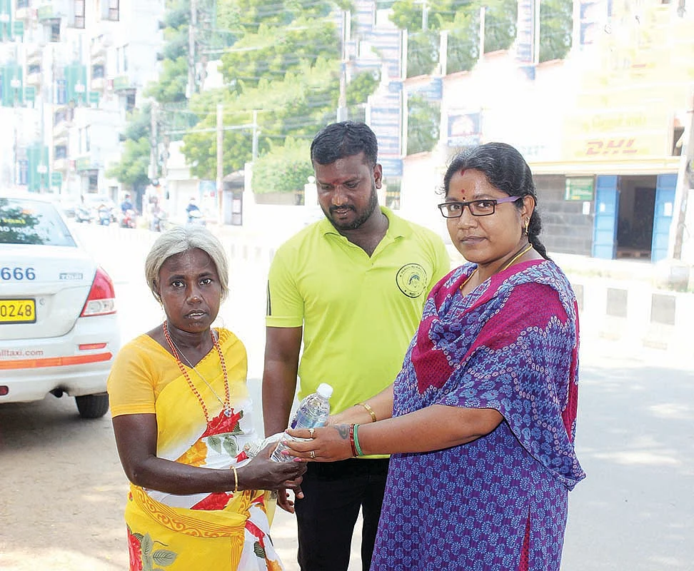 “உணவு கொடுத்தோம்... உயிர் வளர்த்தோம்!”
