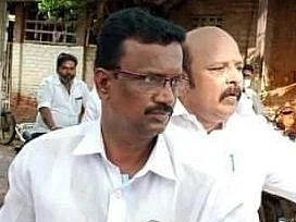ஆக்கிரமிப்பு விவகாரம்: அதிரடிகாட்டிய மாநகராட்சி ஆணையர்; போர்க்கொடி தூக்கிய திமுக நிர்வாகி!