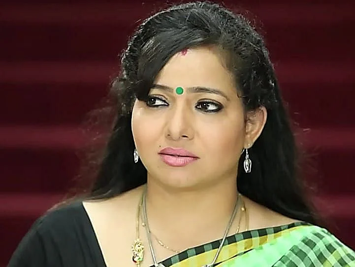 "வடிவேலு சாரோட நடிச்ச அந்த ஒரு சீன்தான் என் கரியருக்கே ஆபத்தா போச்சு!"- `வாம்மா மின்னல்’ தீபா