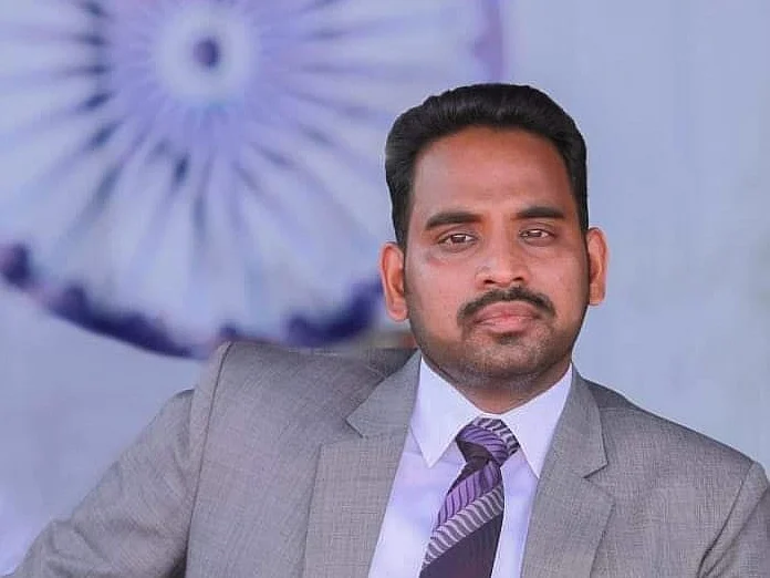 `நாளைக்கு லீவா சார்?’ மாணவர்களின் ட்விட்டர் கேள்விகளும், விருதுநகர் ஆட்சியரின் `கலகல’ பதில்களும்!