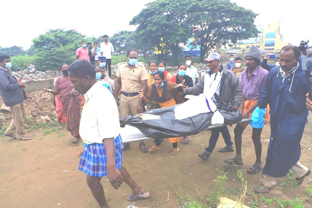 வேலூர்: காதல் தகராறில் இளைஞர் கொலை! -சடலத்தை புதருக்குள் புதைத்த நண்பர்கள் சிக்கியது எப்படி?