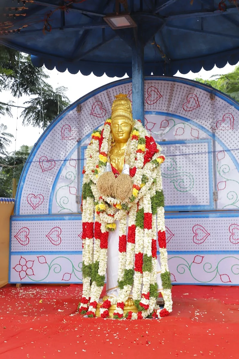 ராஜராஜ சோழன்