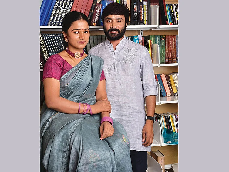 “ஆரம்ப சம்பளம் 500 ரூபாய்...
இ.எம்.ஐ-யில் கார், வீடு..!”