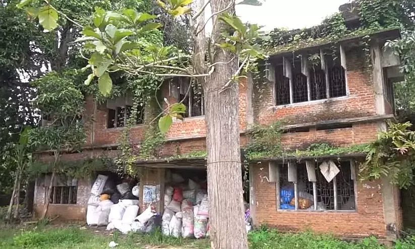 சுகுமார குரூப்பின் முழுமையடையாத வீடு