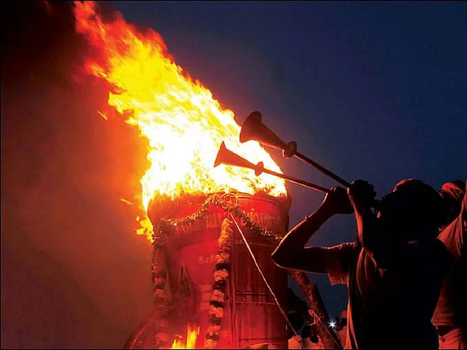 கார்த்திகை தீப விழா மகத்துவங்கள்: இந்த விழா கொண்டாடப்படுவதன் காரணம் என்ன தெரியுமா?