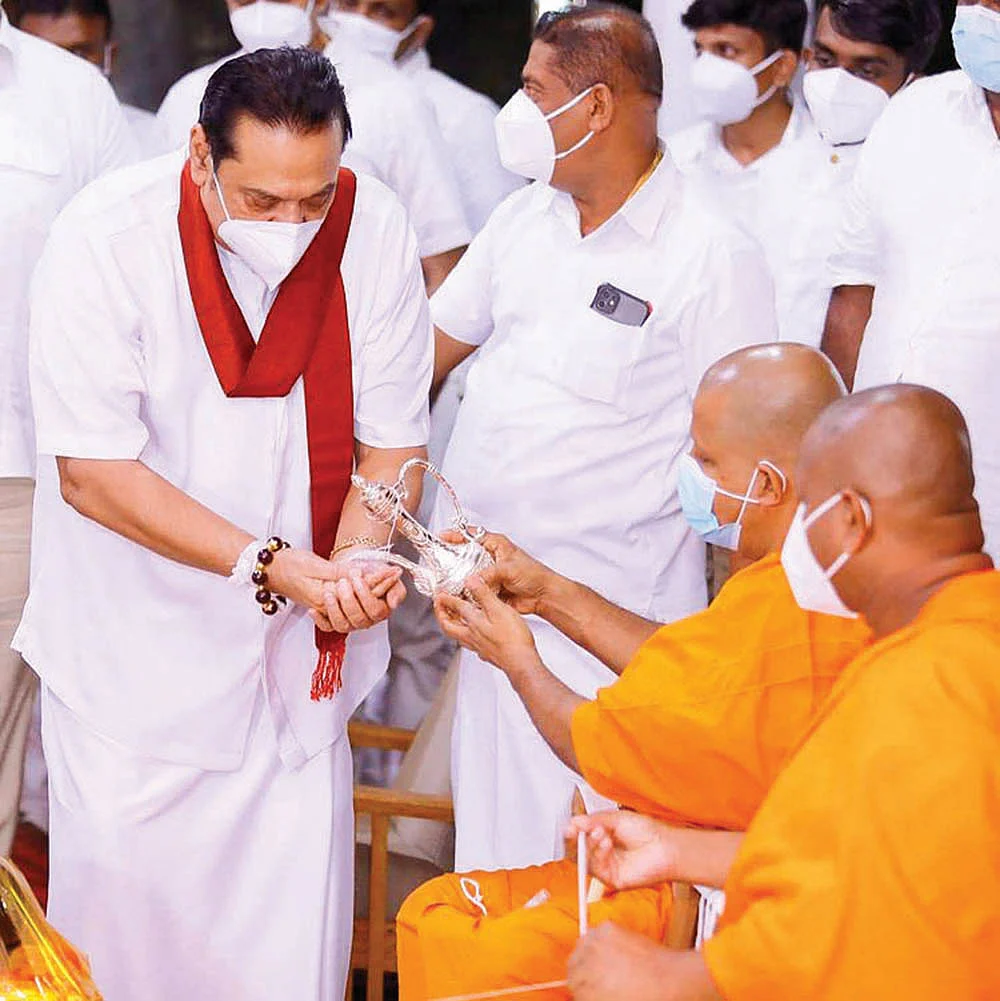ஒரேநாடு ஒரே சட்டம்... எரியும் இனவாதத்தில் எண்ணெய்
