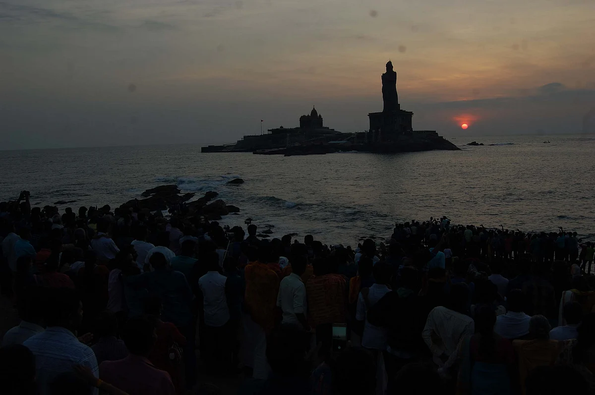 `கன்னியாகுமரி மாவட்டம் தமிழகத்தோடு இணைந்த தினம்' சிறப்புப் புகைப்படத் தொகுப்பு!