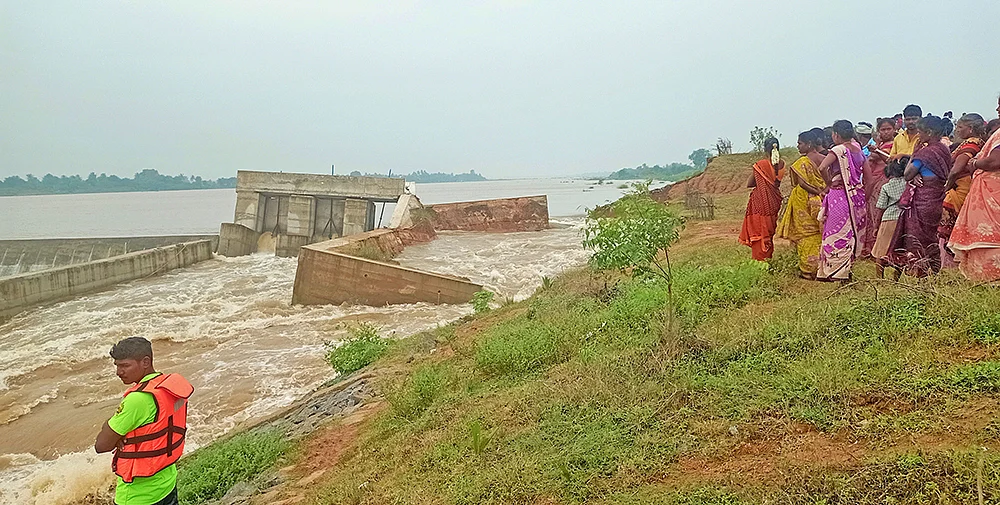 ஊழலில் உடையும் தடுப்பணை! - அமைதி காக்கும் தி.மு.க... கொந்தளிக்கும் விவசாயிகள்...