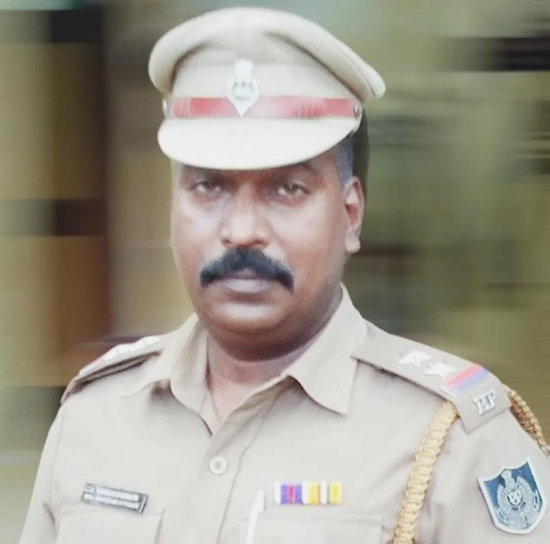 எஸ்.ஐ தமிழரசன்