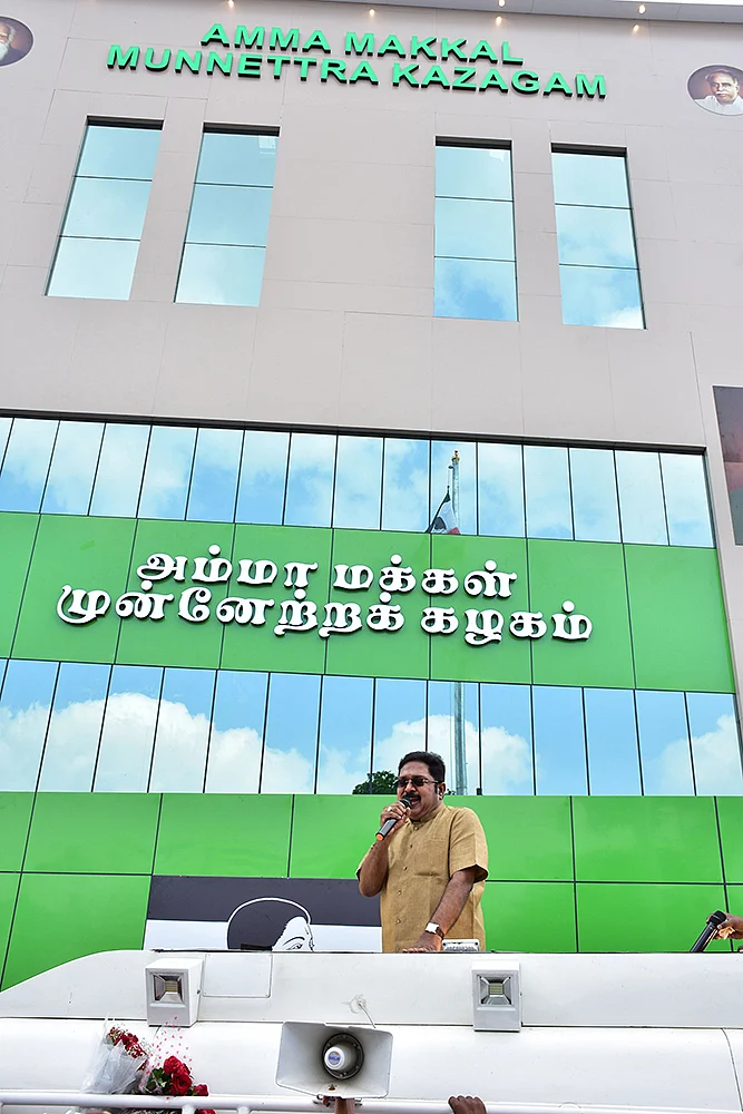 மிஸ்டர் கழுகு: தி.மு.க பொதுச்செயலாளர் பதவிக்குக் குறி - காய்நகர்த்தும் மூத்த அமைச்சர்...
