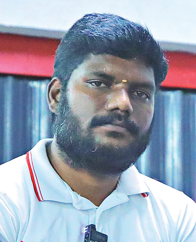 நரேஷ்