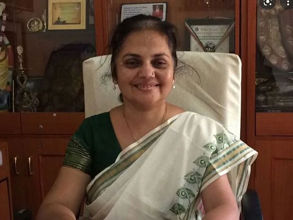 கோவை மாணவி பாலியல் வழக்கு: தலைமறைவான பள்ளி முதல்வர் மீரா மீது போக்சோ... போலீஸ் வலைவீச்சு!