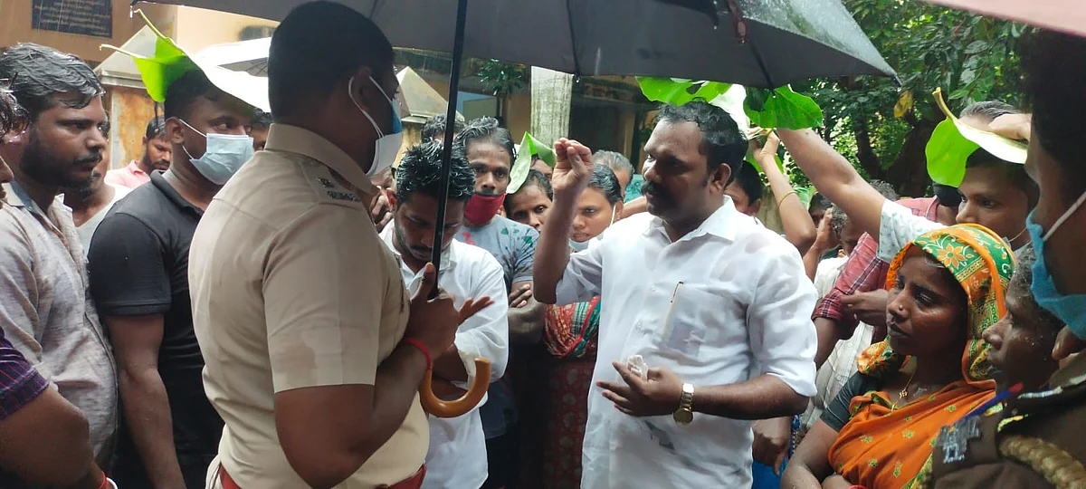 போலீஸ் பேச்சுவார்த்தை