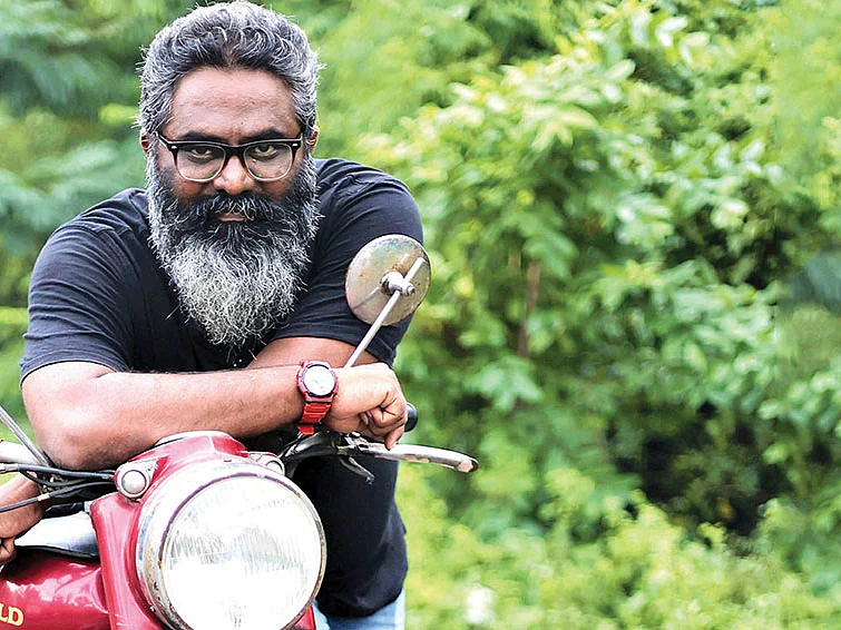 தீரன் புல்லட் அதிகாரம்!