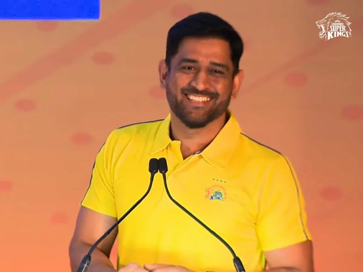CSK பாராட்டு விழா:``சென்னையும், தமிழ்நாடும் எனக்கு கற்றுக்கொடுத்திருக்கிறது!" - தோனி நெகிழ்ச்சி!