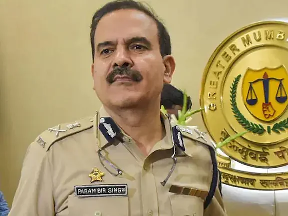 மும்பை: குற்ற வழக்கில் தேடப்பட்டுவரும் முன்னாள் போலீஸ் கமிஷனரைக் கைதுசெய்ய சுப்ரீம் கோர்ட் தடை!
