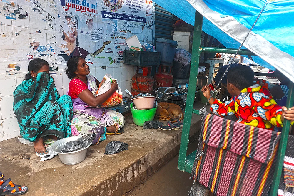மழைத்துயரங்கள்... ஈரம் வற்றிவிடும்... ஈர நெஞ்சங்கள் வற்றலாமா?
