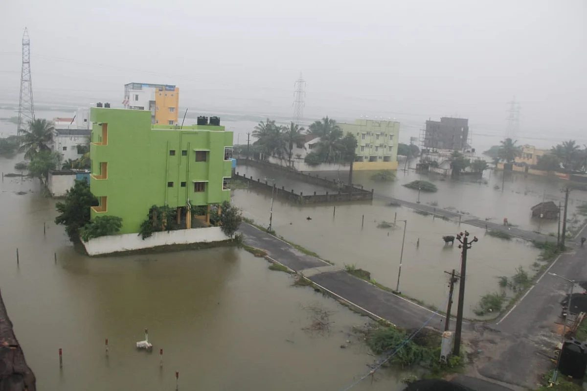 மழைநீர் தேங்கியுள்ள பகுதி