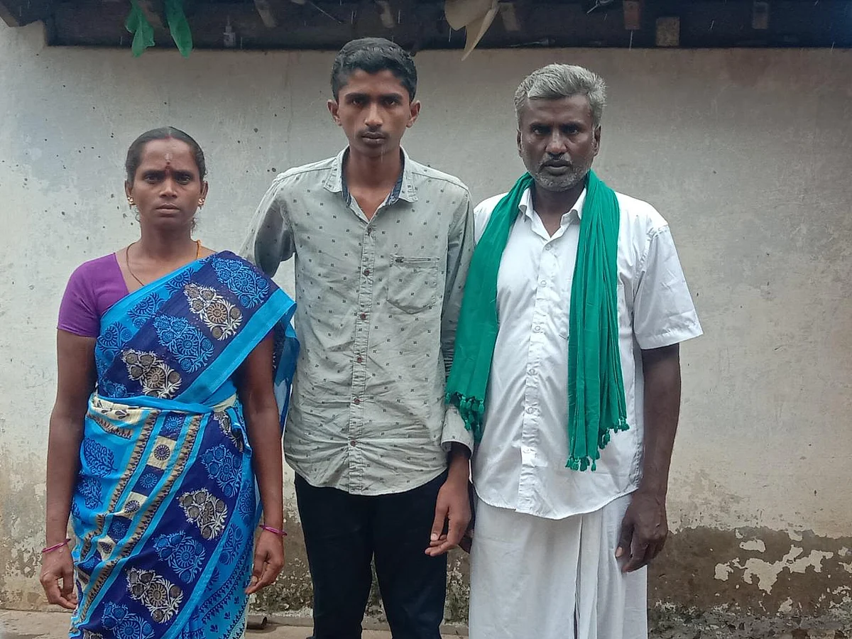JEE தேர்வில் வெற்றி பெற்ற அருண்குமார்