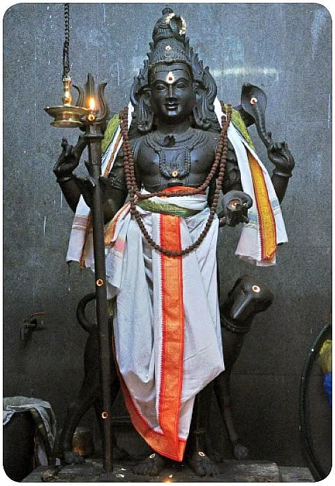 ஸ்ரீபாதாள பைரவர்