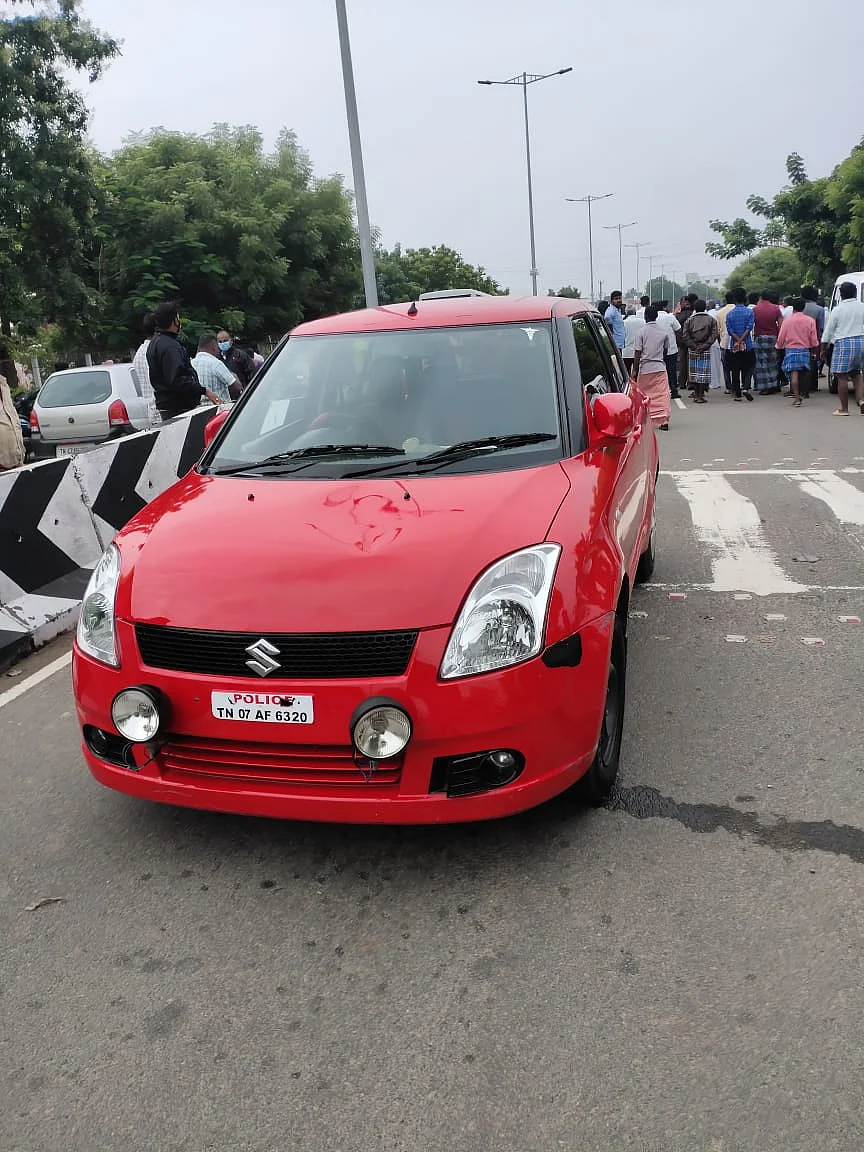 லோகநாதன் வந்த கார்