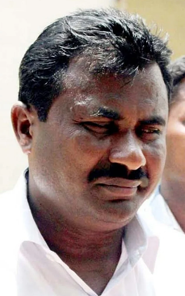 தனபால்