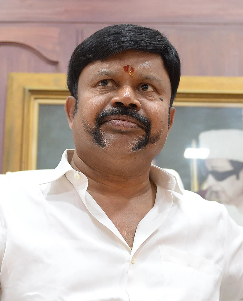 ரூ.5,000 கோடி - வெள்ளத்தில் வெளிவரும் ஊழல் பெருச்சாளிகள்!