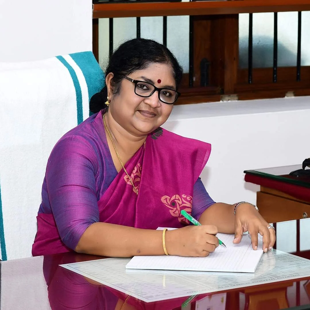 கேரள உயர்கல்வித்துறை அமைச்சர் ஆர்.பிந்து