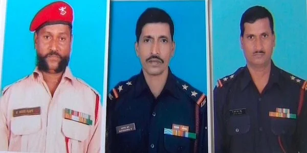 ராணுவ சேவையாற்றும் மகன்கள்