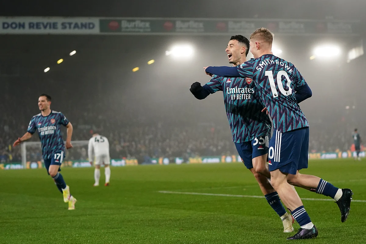 Arsenal players celebrating the goal