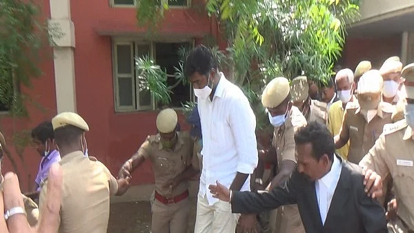மாரிதாஸ்