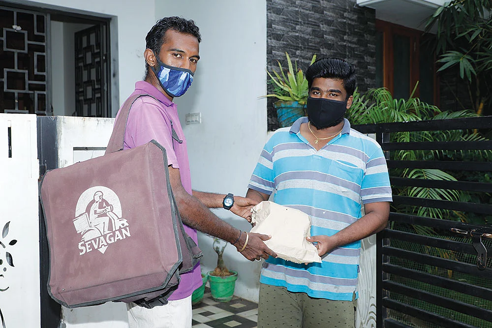 ஆன்லைன் ஆப்களுக்குப் போட்டி தரும் புதுக்கோட்டை ‘சேவகன்’!