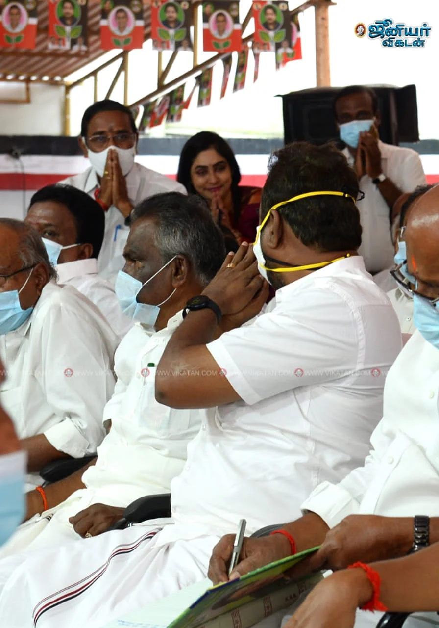 சோனாலி பிரதீப்