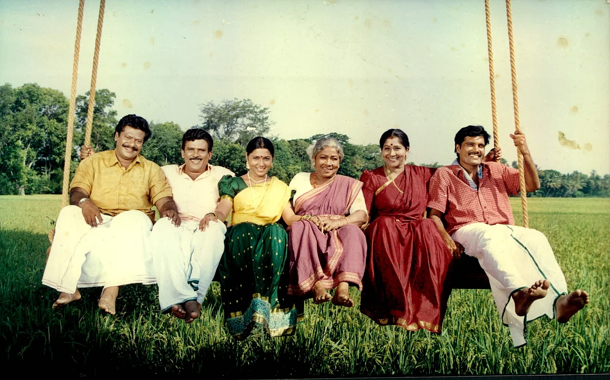 'பாண்டவர் பூமி' படத்தில்...