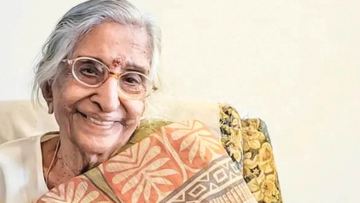 மருத்துவர் சாரதா மேனன்