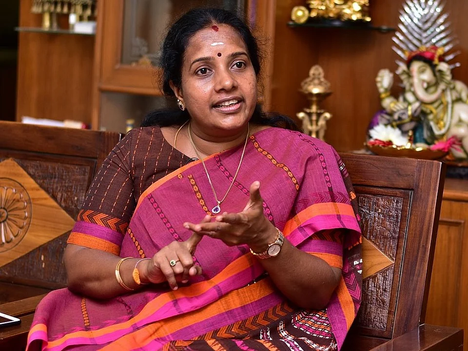 ``பிரியாணி செய்பவருக்குத் தக்காளி சட்னி வராது!'' - வானதி சீனிவாசன்