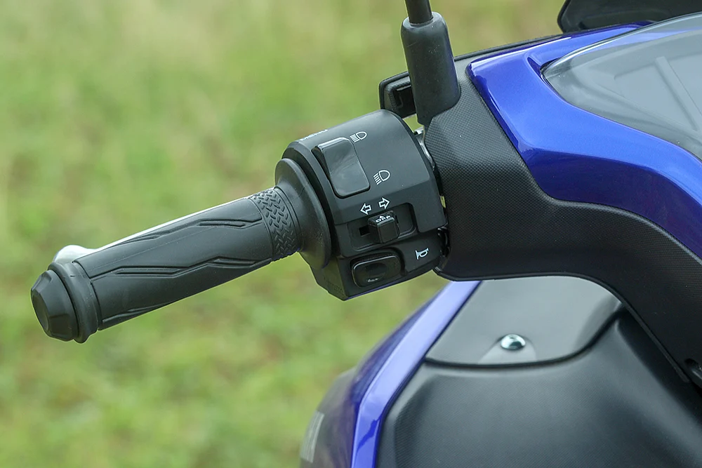 Automatic Pocket Rocket: Yamaha Aerox 155