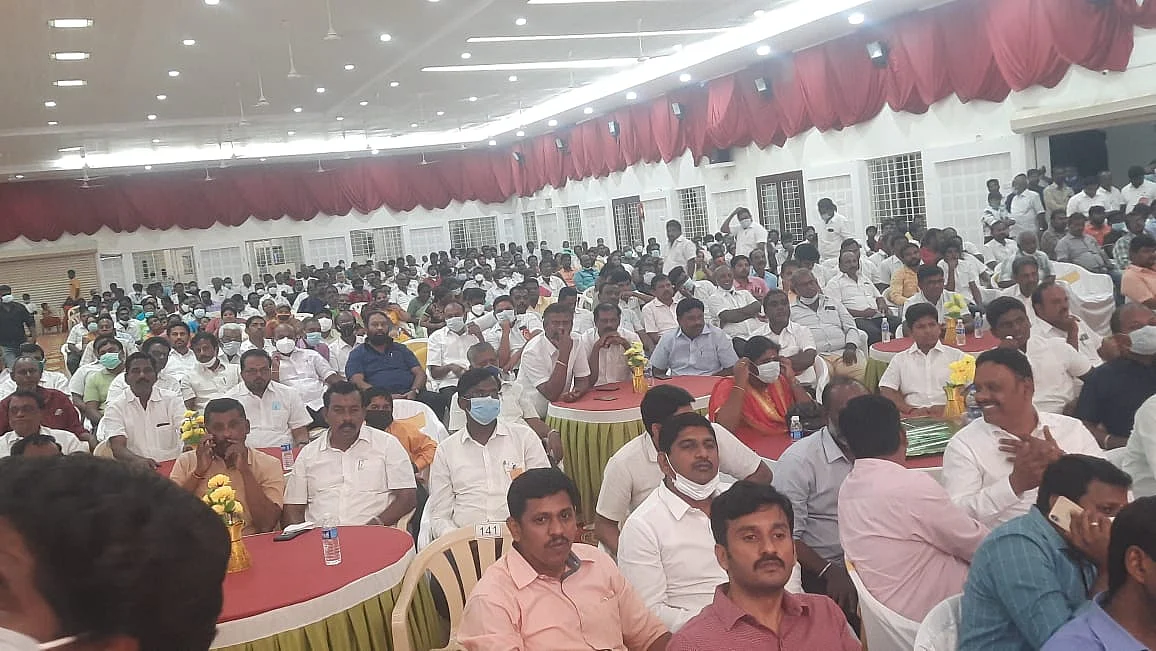 நிகழ்ச்சியில் கலந்துகொண்டபவர்கள்