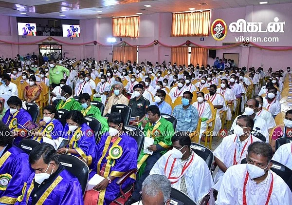 பட்டம் பெற்றவர்கள்