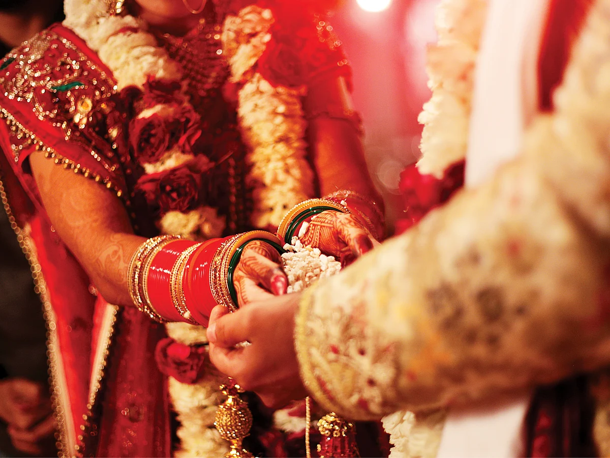 பெண்கள் திருமண வயது திருத்தச் சட்டம்... பொது சிவில் சட்டத்துக்கு முன்னோட்டமா?