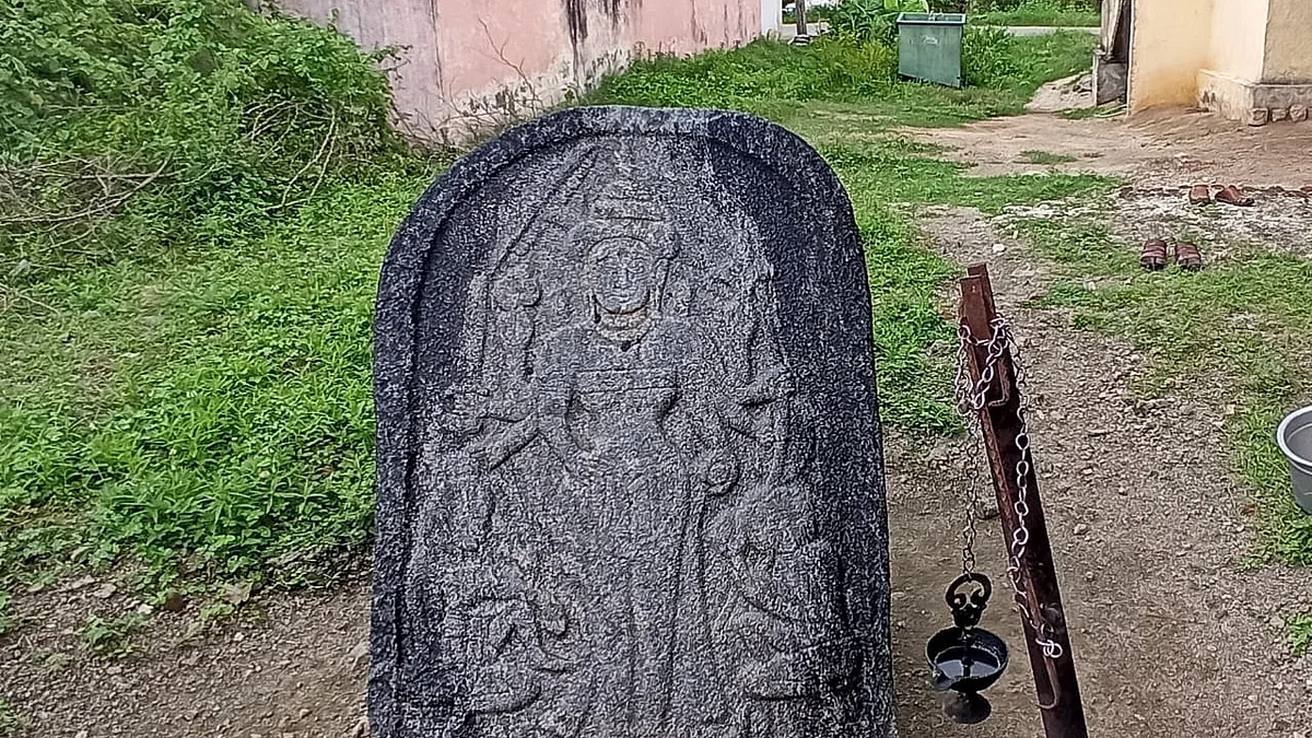 கொற்றவை சிற்பம்