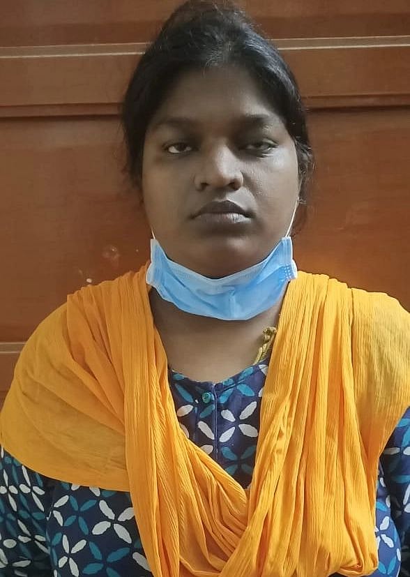 சென்னை: `சாமி கொடுத்த குழந்தை' - போலீஸ்காரர், அவரின் சகோதரனிடம் ரூ.32 லட்சத்தை ஏமாற்றிய பெண்