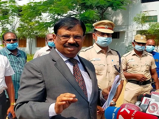 `பள்ளி நிர்வாகத்தின் அலட்சியத்தால் ஏற்பட்ட விபத்து!’ - மனித உரிமை ஆணைய நீதிபதி வருத்தம்