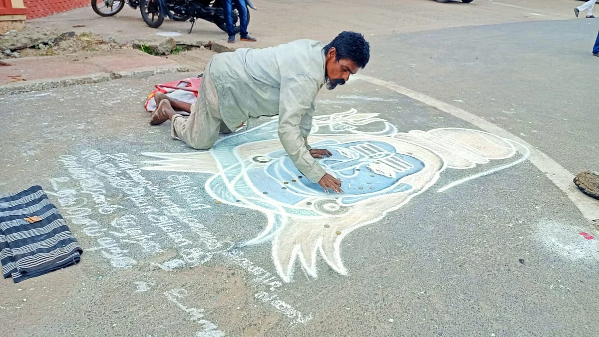 மாற்றுத்திறனாளி மணிகண்டன்
