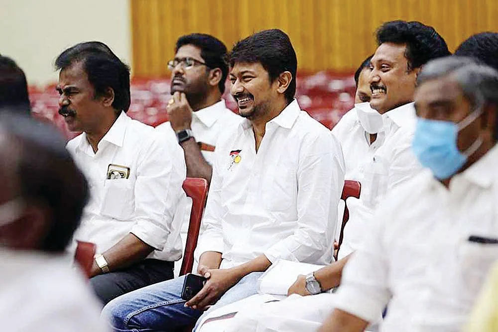 அமைச்சர்களுக்கு வார்னிங்... அதிருப்தியில் நிர்வாகிகள்... டென்ஷனில் ஸ்டாலின்!