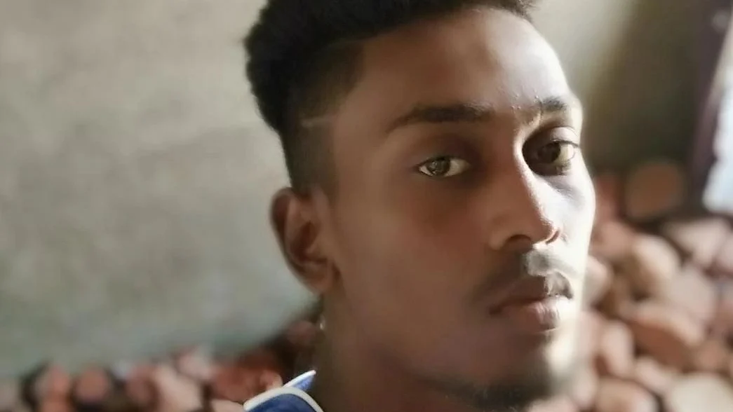 உயிரிழந்த கல்லூரி மாணவர் மணிகண்டன்