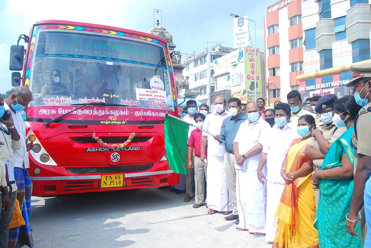பேருந்து நிலையம் திறப்பு விழாவில் கலெக்டர்,திமுக எம்.எல்.ஏக்கள்