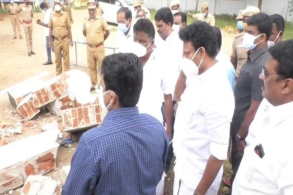 விபத்து நடந்த பள்ளியில் ஆய்வு